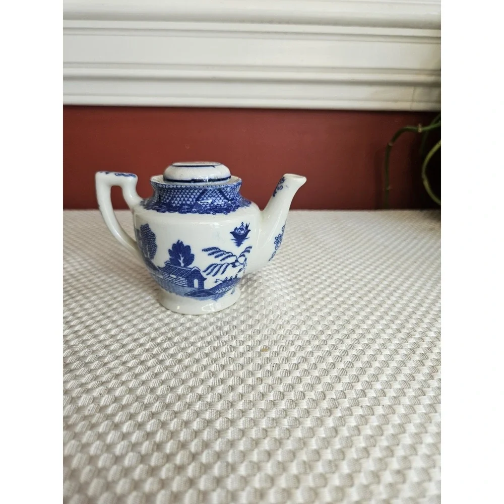 Vintage Blue Willow Miniature Toy Teapot Occupied Japan Child Tea Set Piece